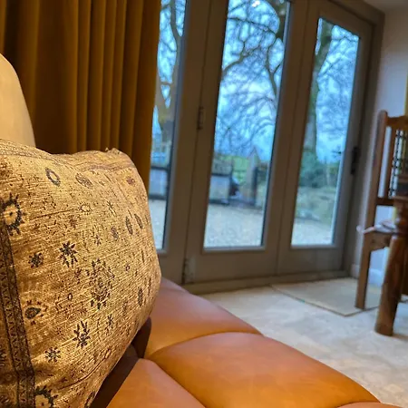 Private Luxury Barn With Hot Tub And Outdoor Entertainment, Yorkshire Dales Sleeps 10!