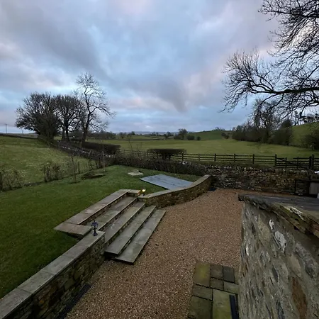 Private Luxury Barn With Hot Tub And Outdoor Entertainment, Yorkshire Dales Sleeps 10! Holiday home Airton