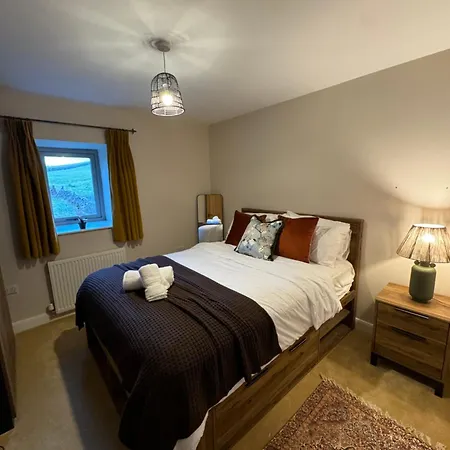 Holiday home Private Luxury Barn With Hot Tub And Outdoor Entertainment, Yorkshire Dales Sleeps 10!