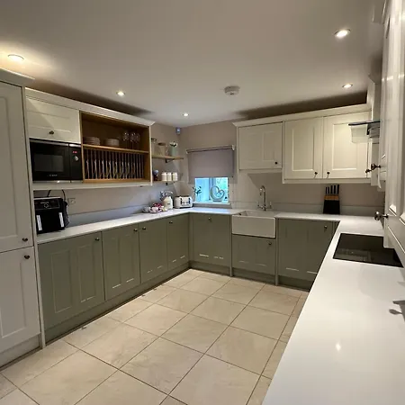 Dom wakacyjny Private Luxury Barn With Hot Tub And Outdoor Entertainment, Yorkshire Dales Sleeps 10! Airton