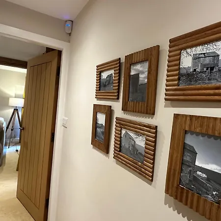 Private Luxury Barn With Hot Tub And Outdoor Entertainment, Yorkshire Dales Sleeps 10!