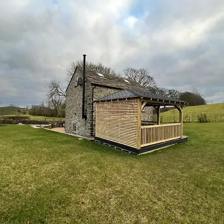 Private Luxury Barn With Hot Tub And Outdoor Entertainment, Yorkshire Dales Sleeps 10! Feriehus Airton