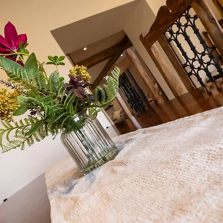 Private Luxury Barn With Hot Tub And Outdoor Entertainment, Yorkshire Dales Sleeps 10! Casa de Férias Airton