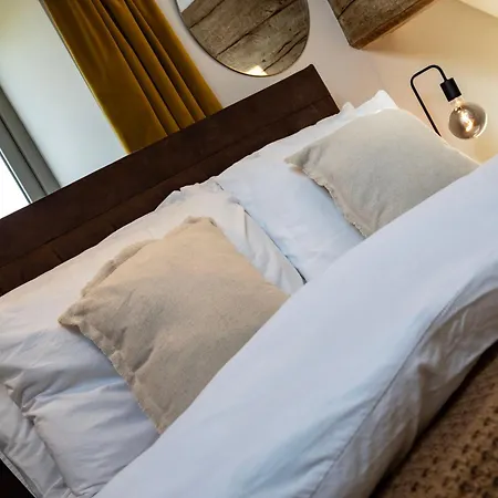 Casa de Férias Private Luxury Barn With Hot Tub And Outdoor Entertainment, Yorkshire Dales Sleeps 10! Airton