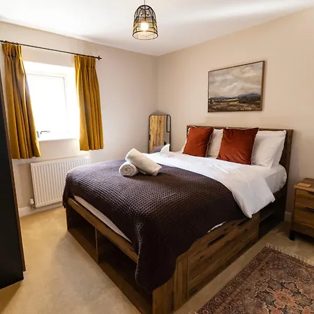 Private Luxury Barn With Hot Tub And Outdoor Entertainment, Yorkshire Dales Sleeps 10!