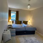 Private Luxury Barn With Hot Tub And Outdoor Entertainment, Yorkshire Dales Sleeps 10! Airton