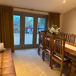 Private Luxury Barn With Hot Tub And Outdoor Entertainment, Yorkshire Dales Sleeps 10! * Airton